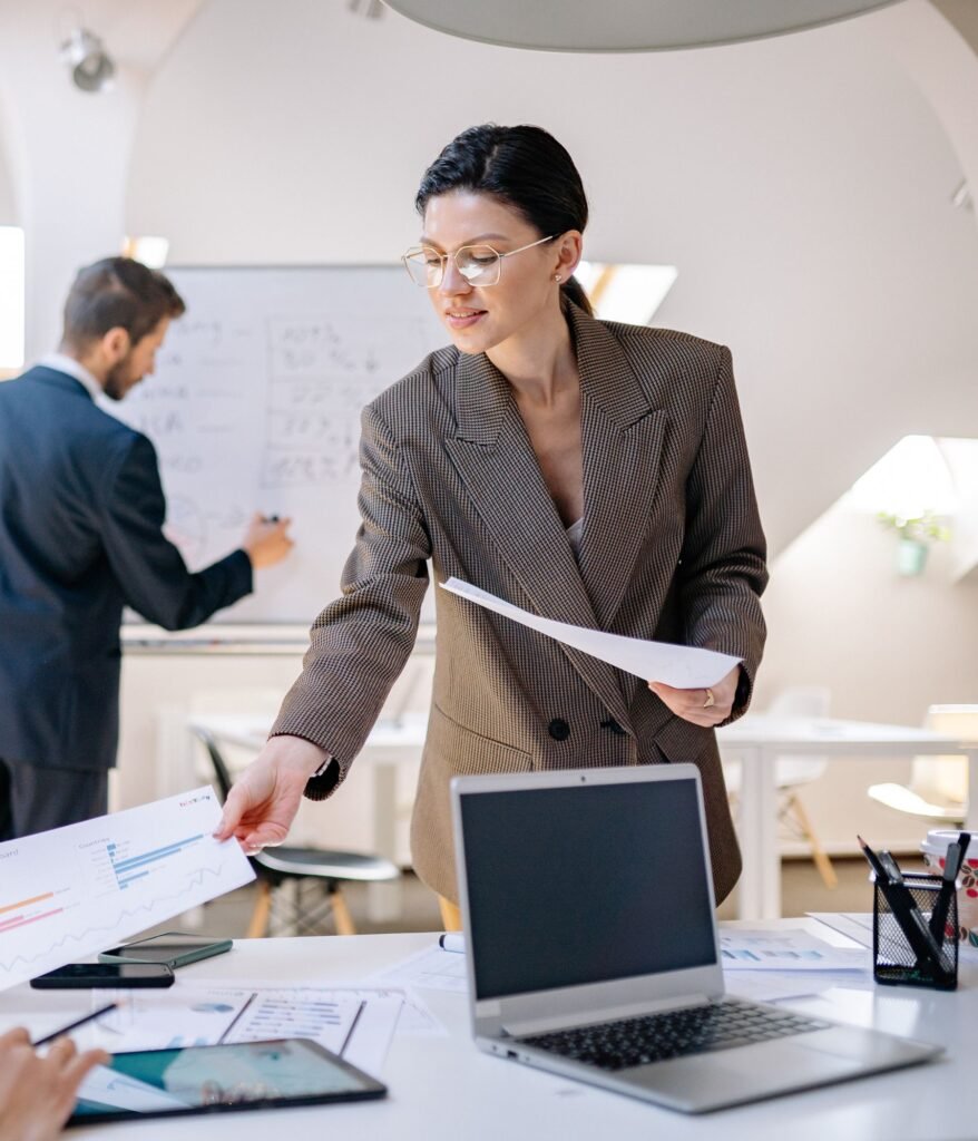 Discretion-first executive search in Dubai protecting employer brand and candidate privacy